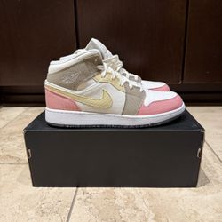 Nike Air Jordan 1 Mid SE