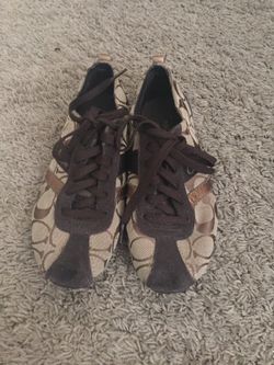 Shoe coach original zise 5 1/2