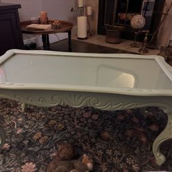 Beautiful Shabby Chic Cottage Coffee Table 