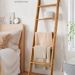 Blanket Ladder Decorative Farmhouse for The Living Room, 5-Tier Ladder Shelf, Ladder Rack for Storage and Decor, Honey Brown ULLS018K41