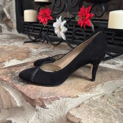 Liz Claiborne Suede Pumps