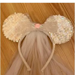 Minnie Mouse Wedding Ears 