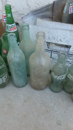 Bottles, 22 various glass bottles