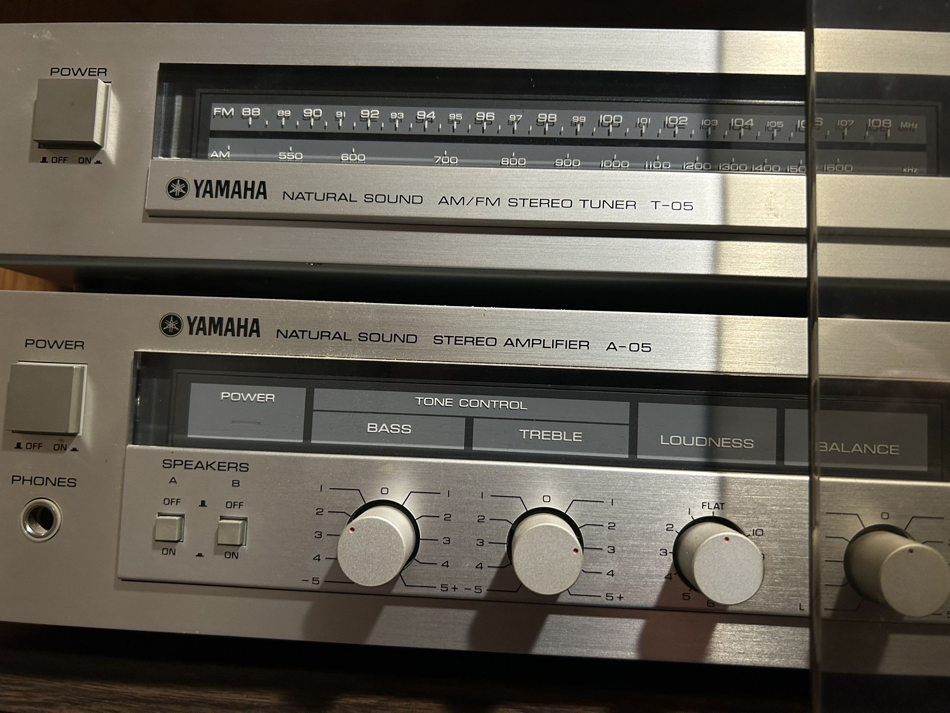 Yamaha A-05 Amplifier And T-05 Receiver