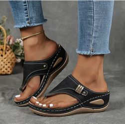 Slippers for Women Wearing Flip Flops for Summer, New Sandals for Women