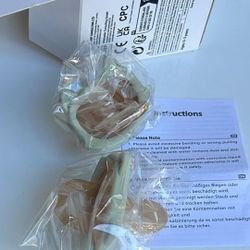 Nipple-Pale Green" (X004LBT083) en los resultados de búsqueda. Sin embargo, los precios de productos similares (pezones/tetinas de biberón en paquetes