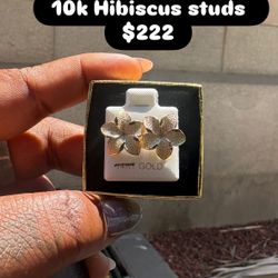Hibiscus Gold Studs 