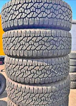275 65 20 Goodyear tires Con 80% de Vida Las 4
