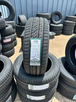 Rockblade Staminarace 235/55ZR18 All Season Tire