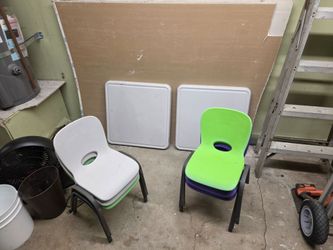 2 kids Tables and 6 chairs