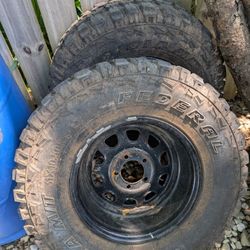 Federal 31x10.5R15 Tires (2)