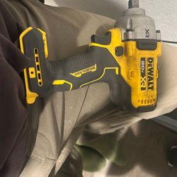 De Walt 20v. 1/2
