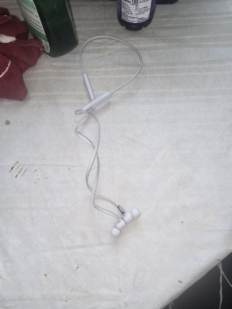 Beats Flex