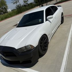 2011 Dodged Charges R/T