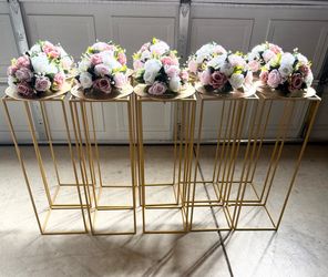 Table center pieces