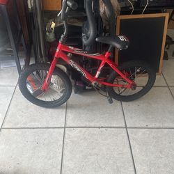 Small Boys Bike Sports One Like New