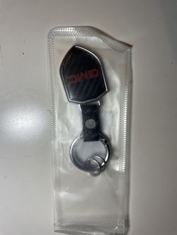 iPick Image for GMC in Red Real Black Carbon Fiber Large Shield-Style Key Chain