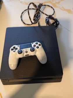 Sony PlayStation 4 Console with Controller
