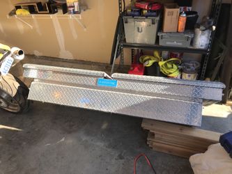 Full size truck tool box