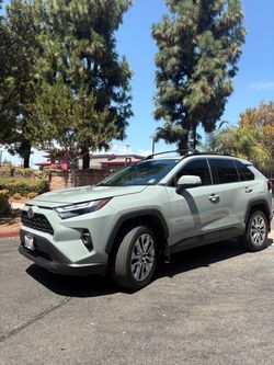 Toyota rav4 XLE
