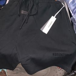 Black Essentials Shorts 