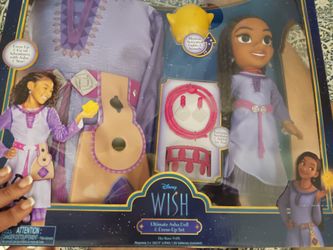 Disney Wish Ahsa Doll And Dress Up Set