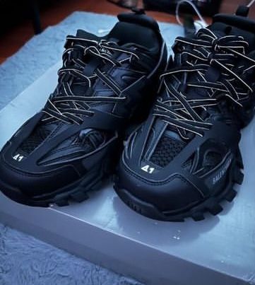 balenciaga track runner size 8