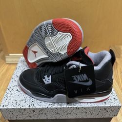 Air Jordan 4 Retro Bred Reimagined FQ8213-006 GS Size 7Y / 8.5 Womens Brand New