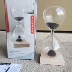 Kikkerland Magnetic 1 Minute Hourglass