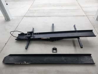 Motorcycle hitch carrier