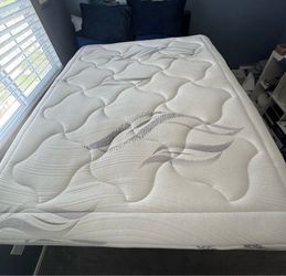 Queen mattress-firm