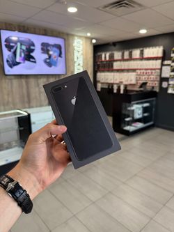 iPhone 8 Plus 64GB Unlocked - Open Box - Phoenix AZ