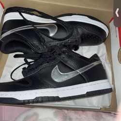 Nike Dunks 