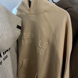 Essential Hoodie 