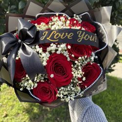 12 Rose Bouquet Available For Pickup