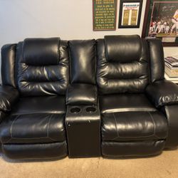 Black Reclining Love Seat