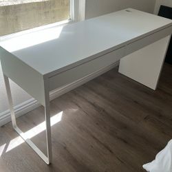 IKEA Two Drawer Working Desk ( Good Condition)