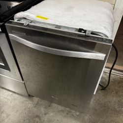 Whirlpool Gold Top Control 24-in Built-In Dishwasher