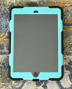 iPad Case - Screen Size 10.2 Inches - Hard Shell - Screen Protector - Kickstand - $25 Cash FIRM!