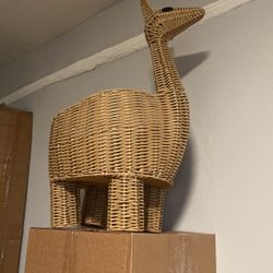 NEW storage Straw Deer 