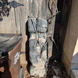 04 Trailblazer Fuel Tank W/fuel Pump
