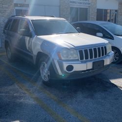 2005 Jeep Grand Cherokee 