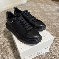 Alexander McQueen Black