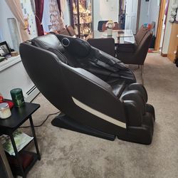 Electric Shiatsu Zero gravity massage chair