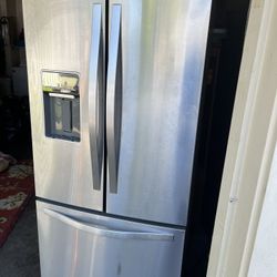 Whirlpool Refrigerator 