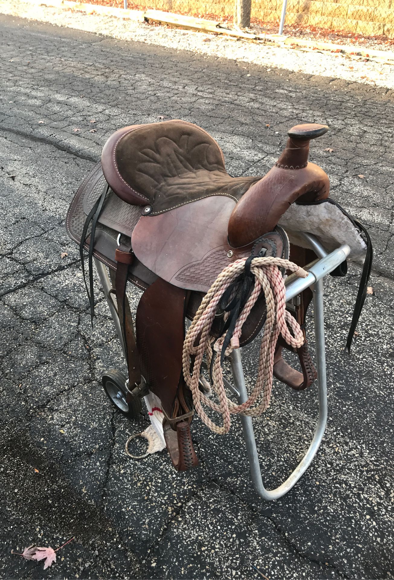 Saddle ( horse trailer horseshoes western cowboy