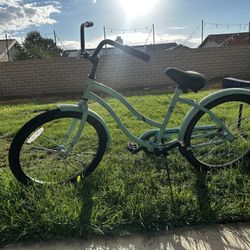 Beach Cruiser Bicycle