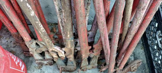 Bolt cutters