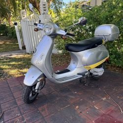 Se Vende Vespa Primavera Año 2009  50cc 