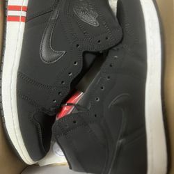 DS NEW JORDAN 1 PARIS PSG SIZE 9